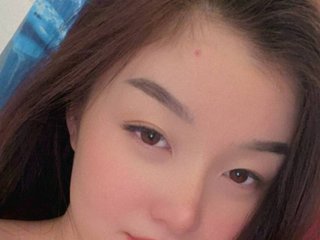 People Call Me MayaLuu, A Webcam Desirable Sweet Thing Is What I Am And I'm 19 Yrs Old