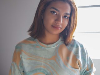 I Am A Brunette And I'm A Webcam Delicious Woman And People Call Me Paprika069