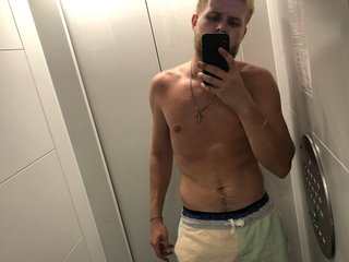 I'm 26 Years Old! People Call Me Alejandros57