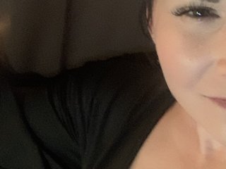 I'm 38 And I Am A Brunette 2
