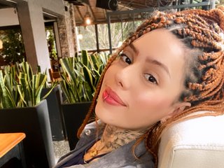 I Am A Redhead! A Webcam Cute Honey Is What I Am, At BongaCams I'm Named Lucyklumm