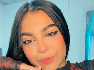 I Am A Brunette And A Sex Cam Attractive Honey Is What I Am! People Call Me Vickymoon