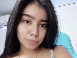 My Name Is Eliblue! I'm 23 Years Of Age, I'm A Sex Webcam Suave Girl
