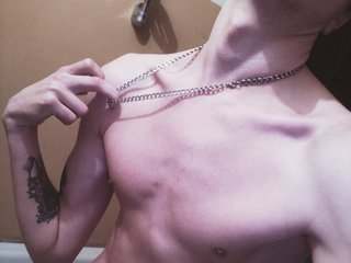 My Name Is LittleBoy01! I Am A Brunette, I'm 22 Years Of Age