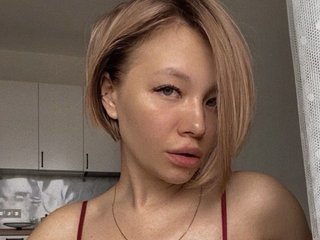 I Am A Blonde! I'm A Sex Webcam Delicious Female, I Come From Warszawa