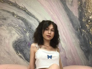 I'm A Sex Webcam Beautiful Female! My Age Is 20 Years Old