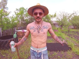 At BongaCams I'm Named JackyFrank