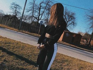 I Am Named Girlscamm! My Age Is 19 Years Old