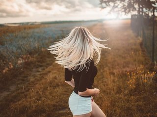 Cutieblondegirl