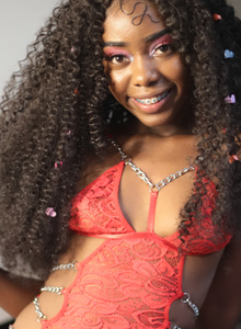 Karollebony Red hot photo 10420187