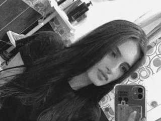 A Live Chat Delicious Female Is What I Am And I Am A Brunette, I'm 24