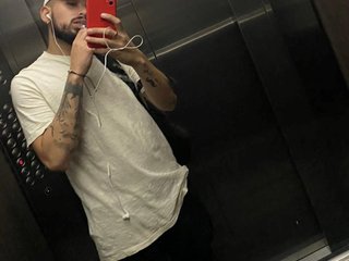 Andy-cortes25