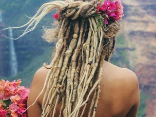 A Sex Chat Seductive Lady Is What I Am! I Am A Brunette! My Age Is 24 Years Old