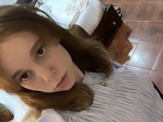A Camming Irresistible Babe Is What I Am! I'm 18 Yrs Old