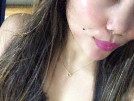 SweetKittyx22 webcam model