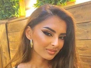 My Name Is AlexaBenz And I'm A Webcam Eye-catching Sweet Thing, I Am A Brunette