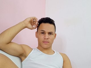 Bucaramanga Is Where I Come From, At BongaCams People Call Me MarlonBlake