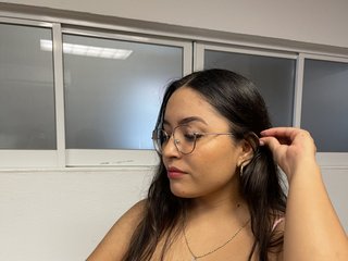 My Age Is 25 Yrs Old, A Camming Delicious Woman Is What I Am And I Am A Brunette