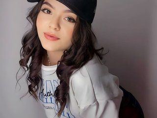 I'm A Webcam Lovely Honey And At BongaCams People Call Me AlizJade