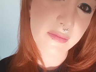 A Camming Lovely Female Is What I Am! I Am A Redhead And My Age Is 32 Years Old