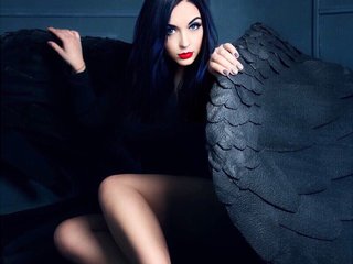 I Am A Brunette! At BongaCams People Call Me Miraessa1