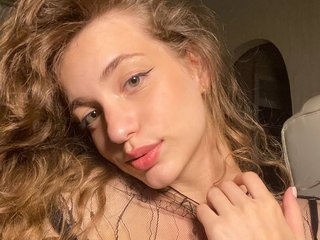 SarahSupershy