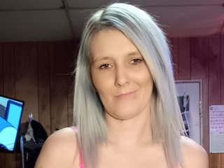 I'm A Live Cam Irresistible Female! I'm 33 Years Old And At BongaCams I'm Named ChasityLeigh