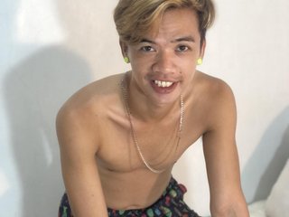 I Am A Blonde And My BongaCams Model Name Is HOTbigcockRENZ