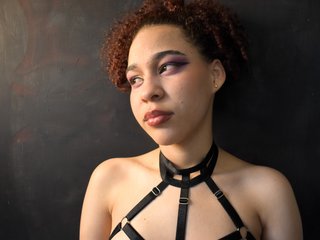 I Live In MedellÃ­n And A Live Cam Dreamy Woman Is What I Am, I Am A Brunette