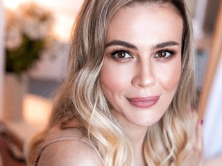 I'm A Live Cam Sensual Female! I Am A Blonde, My Age Is 35 Yrs Old