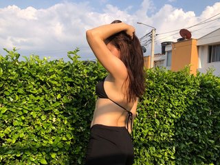 I Am A Brunette And My Age Is 22 Years Old! At BongaCams I'm Named Stassie-baby18