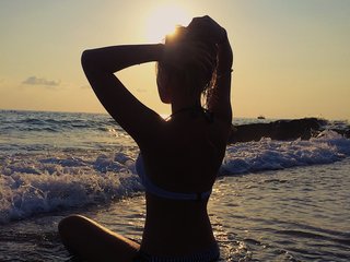 A Live Cam Appealing Woman Is What I Am And I'm 28! I Am A Redhead