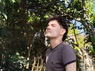 I'm 19 Years Old And I Am A Blonde! My BongaCams Model Name Is Minyboyslim
