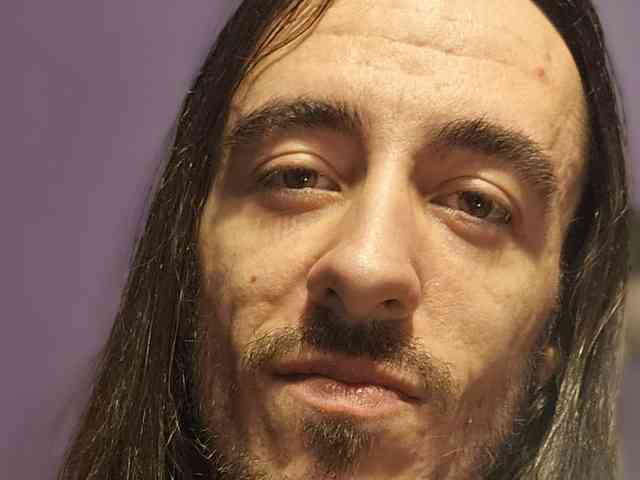 Dic_kums