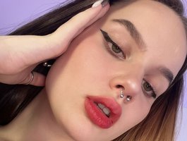 online chatting Amy-little-doll