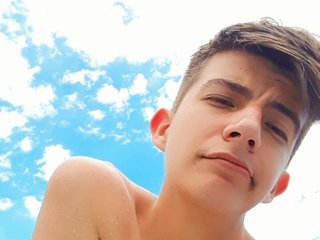 MatthewMartinez: Live Cam Show