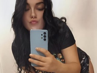 I Am Named JerryQuentin! A Camwhoring Stunning Lady Is What I Am