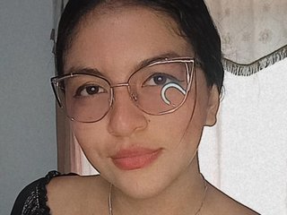 I'm 21! I Am A Brunette And I'm A Live Cam Seductive Gal