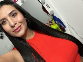 live chatroom Ariana-sexy-horny