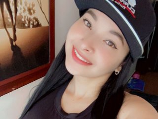I Am A Brunette! My Name Is MIA-isabella1