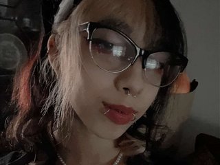 My Age Is 20 Yrs Old! I'm A Sex Chat Appealing Girl