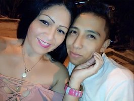 CouplematureandboyLive Webcam