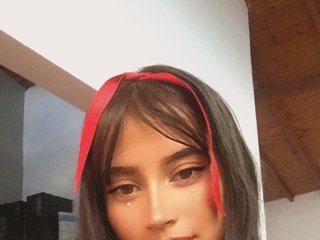 A Sex Cam Charming Woman Is What I Am And My Age Is 19 Yrs Old, People Call Me Alice-rous23