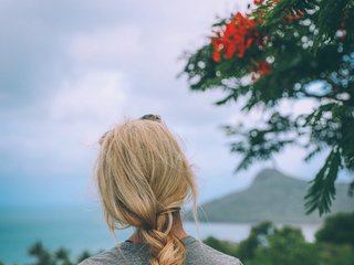 I'm 25 Yrs Old! I Am A Brunette, I Live In California