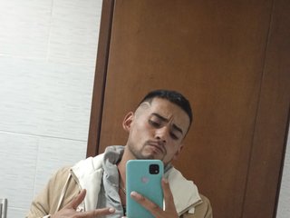 I Am From SoracÃ¡! I Am A Brunette