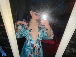 20 Is My Age And I Am A Blonde, A Live Webcam Hot Sweet Thing Is What I Am
