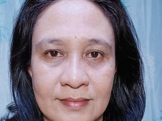 I'm 45 Years Old, I'm A Camwhoring Easy Chick