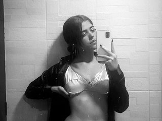 My Model Name Is Onix-angeels, A Webcam Engaging Lady Is What I Am