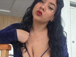 bigboobsrose1 webcam