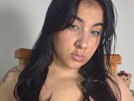 bigboobsrose1 webcam model